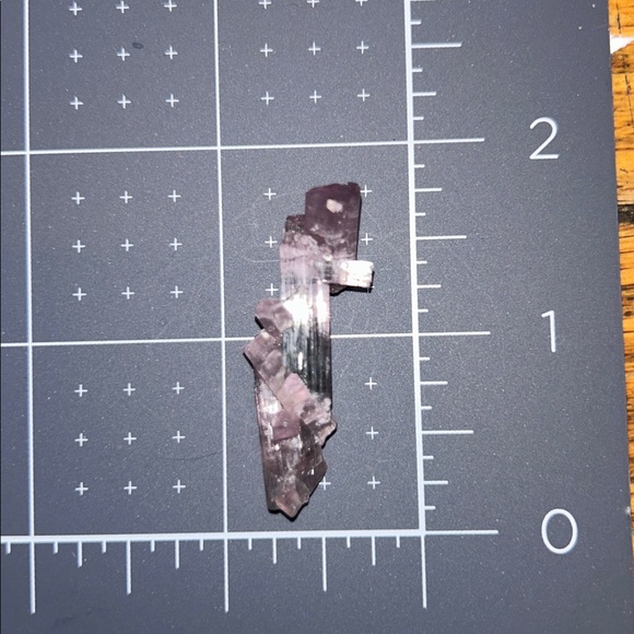 Elegant Purple Crystal Sculpture - Picture 2 of 2